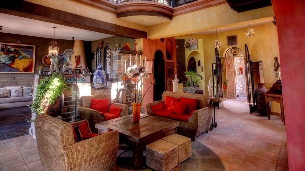Hotel Boutique Casa Angelitos Альенде Экстерьер фото